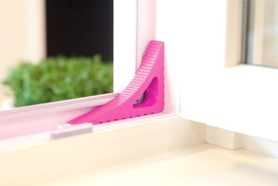 Blockystar window stopper in the inner window frame